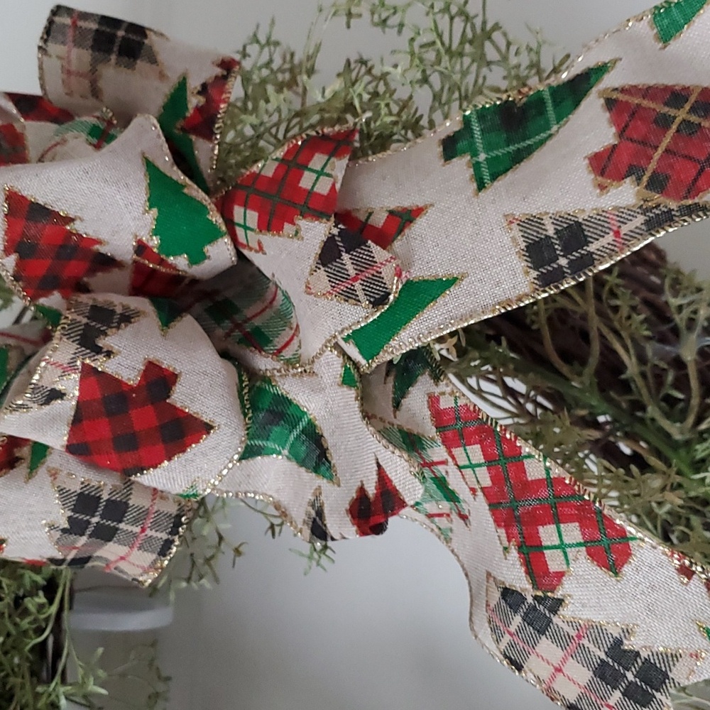 Christmas Wreath - Picture 2 of 3